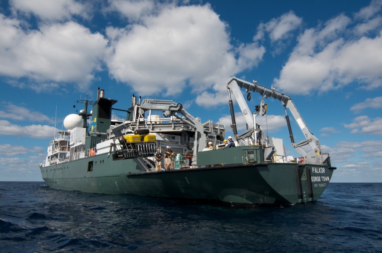 The R/V Falkor deploying the Deep Sea Systems International Global Explorer MK3 remotely operating vehicle.