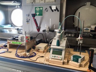Seawater titration system for analysis of Total Alkalinity measurements in the wet laboratory on-board Falkor.