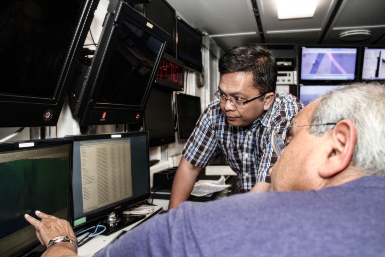 Dr. Hananto and Dr. Singh discuss the latest bathymetric images rendered.