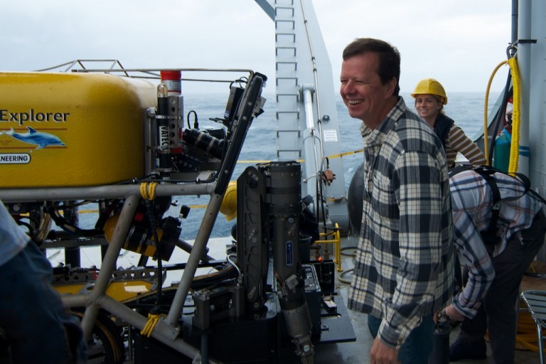 Chief Scientist Dr. Chuck Fisher oversees the final collections by the ROV Global Explorer MK3.