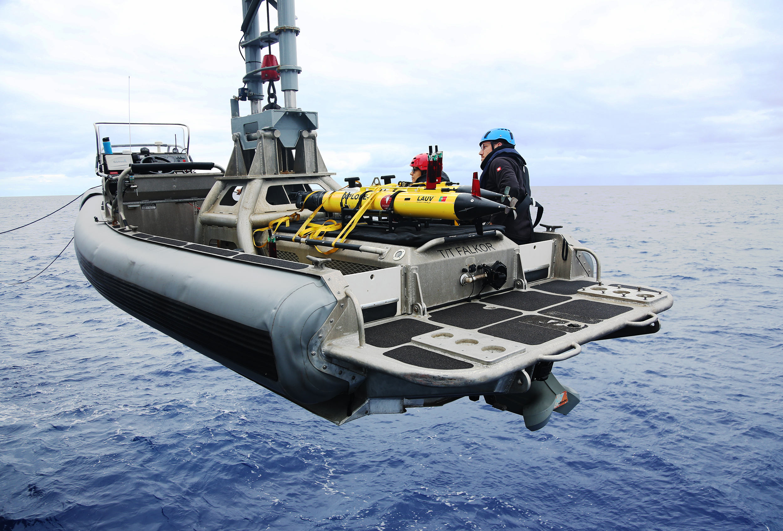 Exploring Fronts with Multiple Robots - Schmidt Ocean Institute