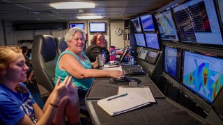 Scientists from different fields and crew members of different specialties interact 24 hours a day onboard research vessels.