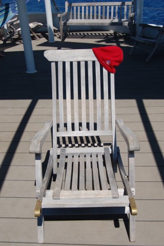 The cruise symbol – the red beanie, is at rest.