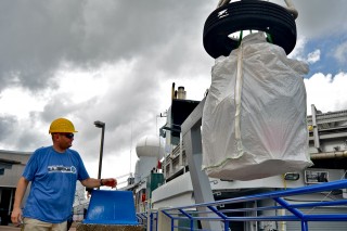 Schmdit Ocean Institute marine technician Nathan Cunningham, offloading at the Corpus Christi pier. 