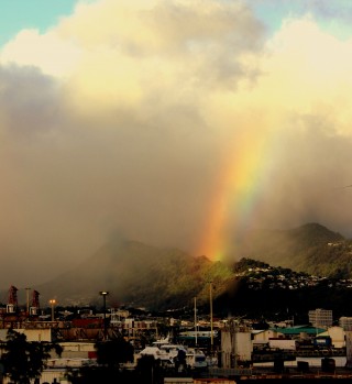 This is the view from the ship, a rainbow on our first night, we are clearly in Hawaii. 