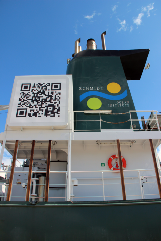 Can you tell what it is yet? At first glance I thought this might be the world’s largest ever boarding pass. But this is actually a much more elaborate escape plan! Behind this panel is the inflatabale “bouncy castle” emergency slide.