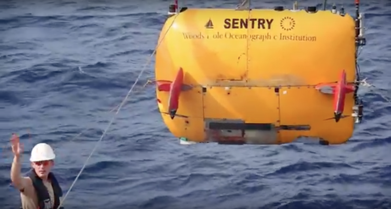 How to recover an Autonomous Underwater Vehicle Schmidt Ocean Institute